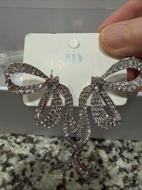 Crystal Bow Statement Necklace - Silver-Tone